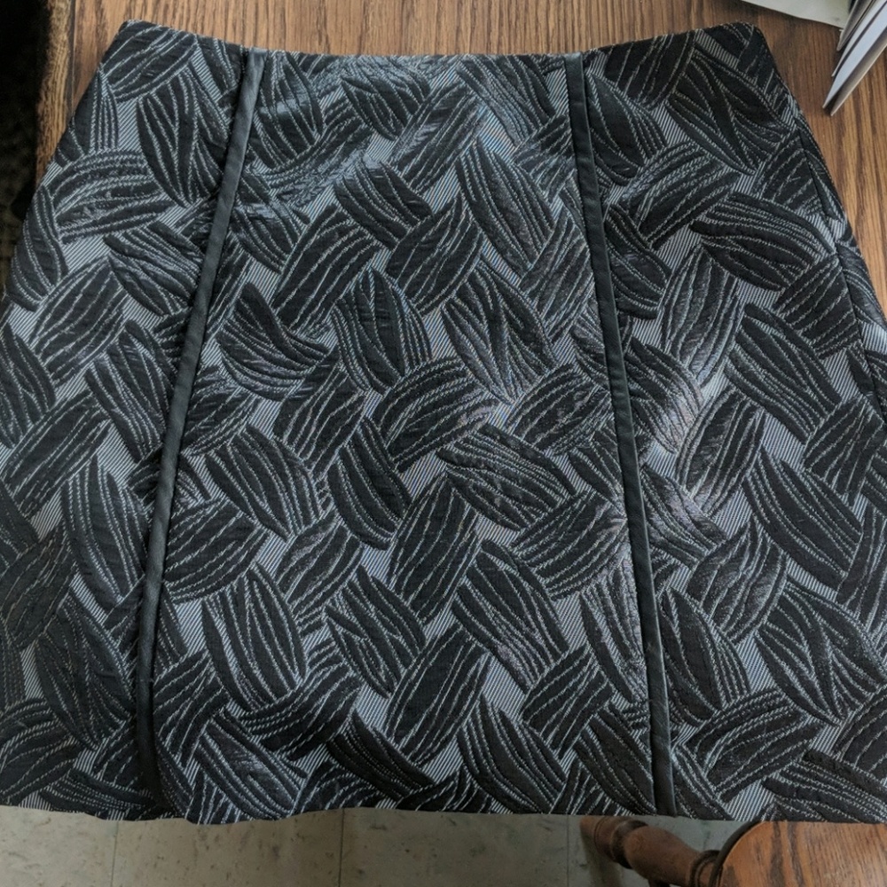 High waisted BCBCMaxazria embroidered skirt